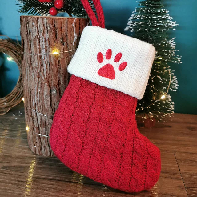 Christmas Stockings – Alphabet Knit Décor