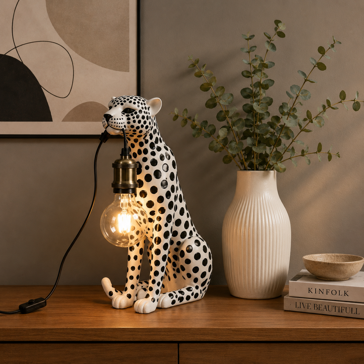 Leopard Table Lamp - Modern Animal Accent Lamp | Flash Nab